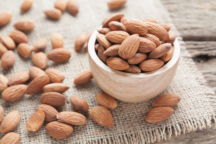 Almonds: Information and Advantages for Healthy life